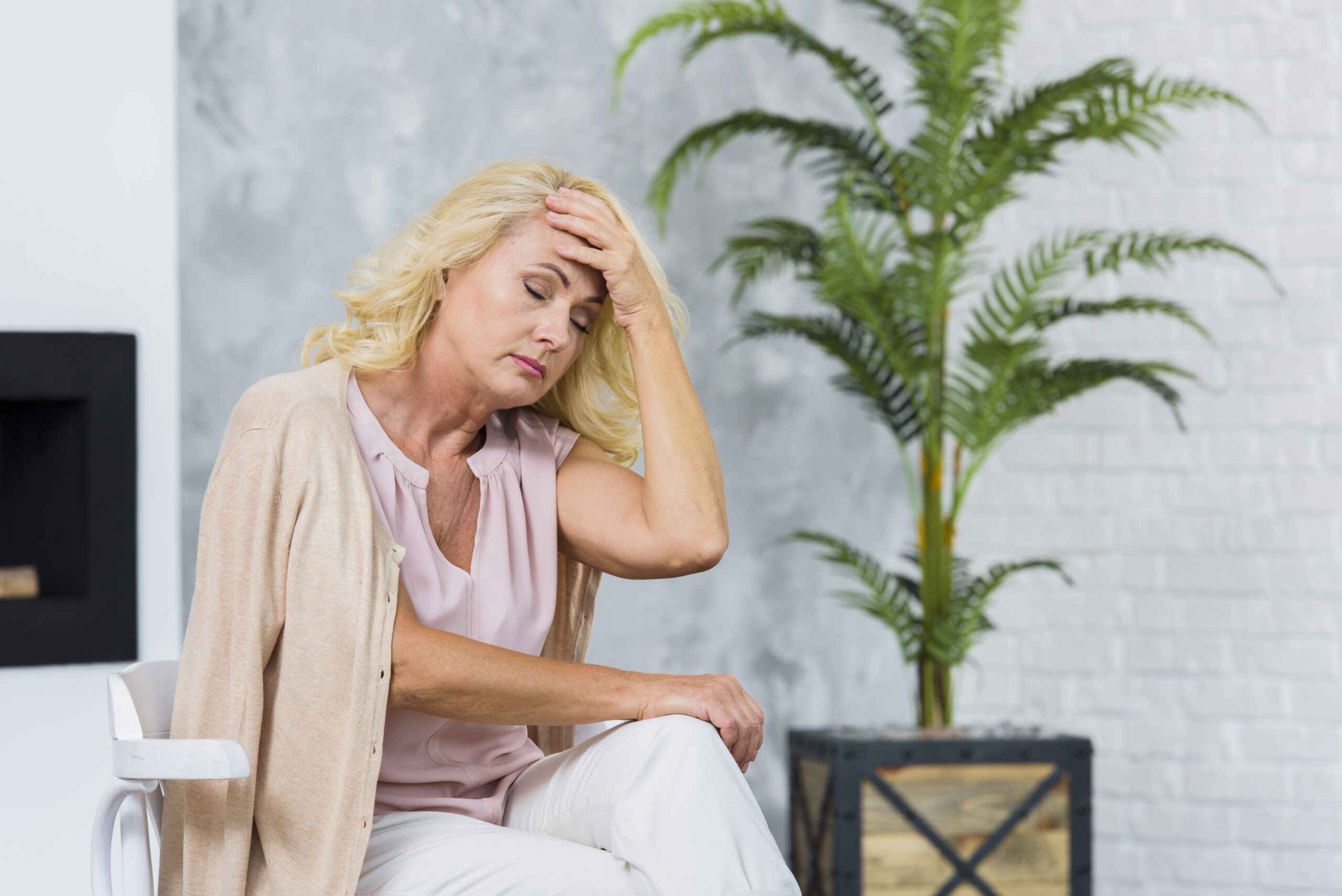 Menopause & Hormonelle Veränderungen: Wie Sie die Wechseljahre natürlich begleiten